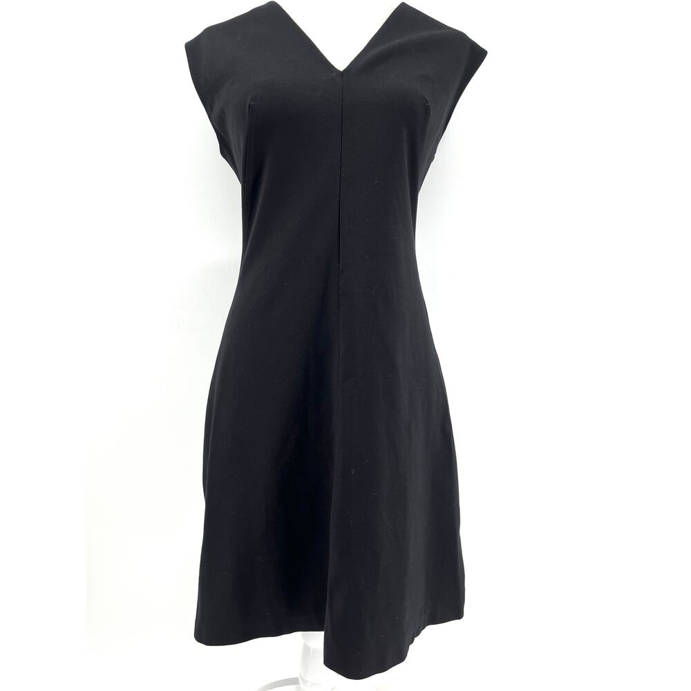Everlane Women’s black v neck viscose short‎ knee fit flare sleeveless dress (6)